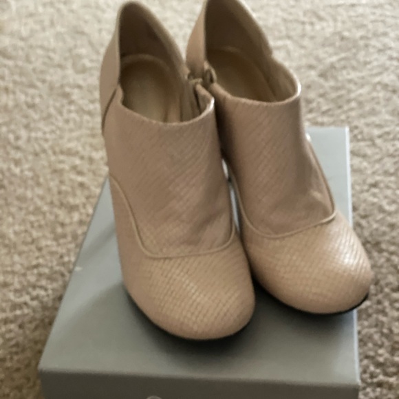 Rock port like new python heels 8.5 - Picture 1 of 2